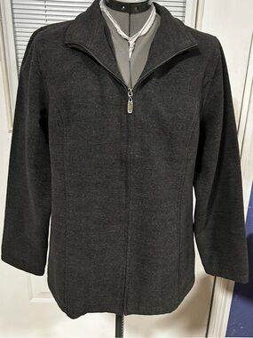 D&CO Women’s Charcoal heavy Zip-Front coat